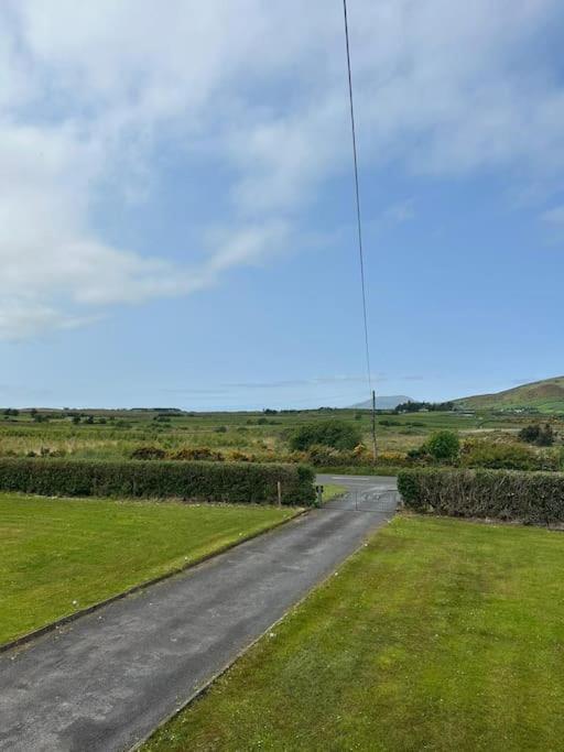 Rosie'S Pad Villa Louisburgh Exteriör bild